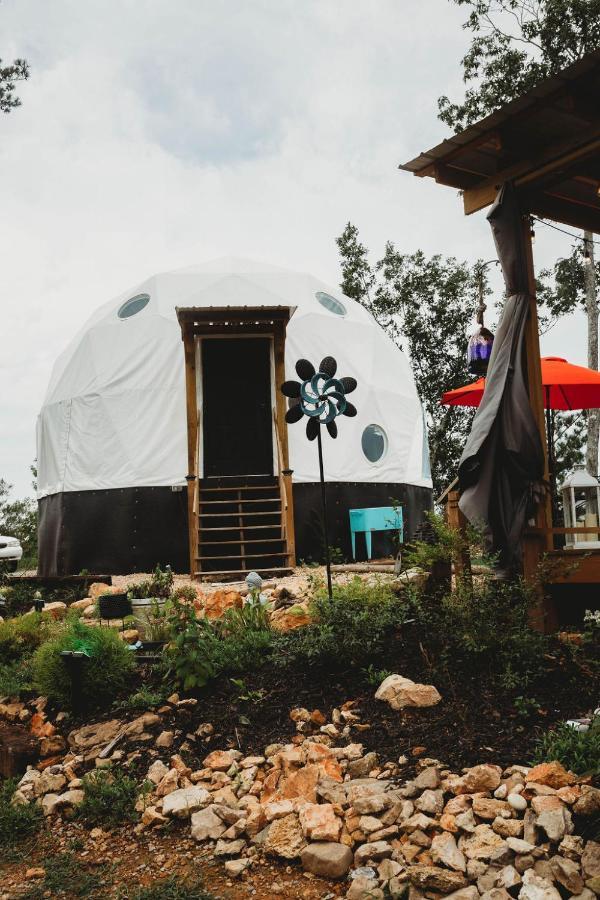 Готель Waterfront Luxury Glamping Dome Rogersville Екстер'єр фото