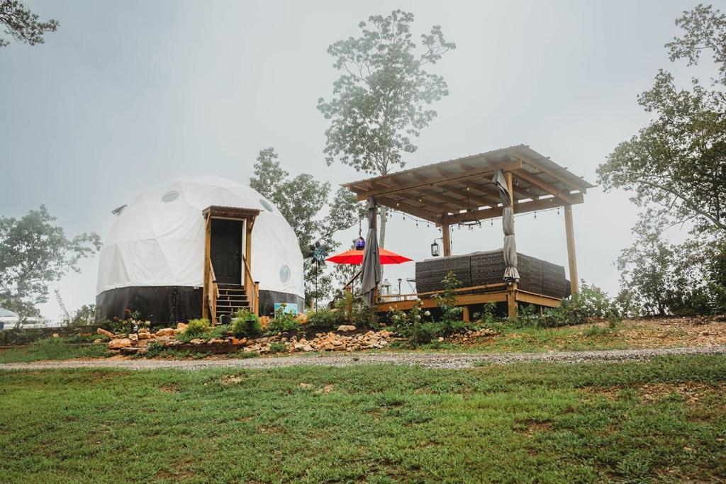 Готель Waterfront Luxury Glamping Dome Rogersville Екстер'єр фото