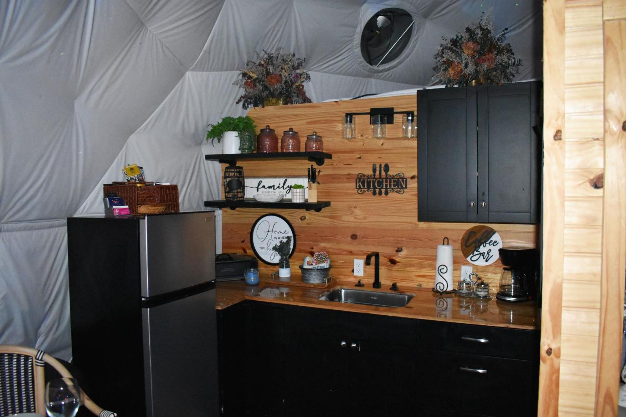 Готель Waterfront Luxury Glamping Dome Rogersville Екстер'єр фото