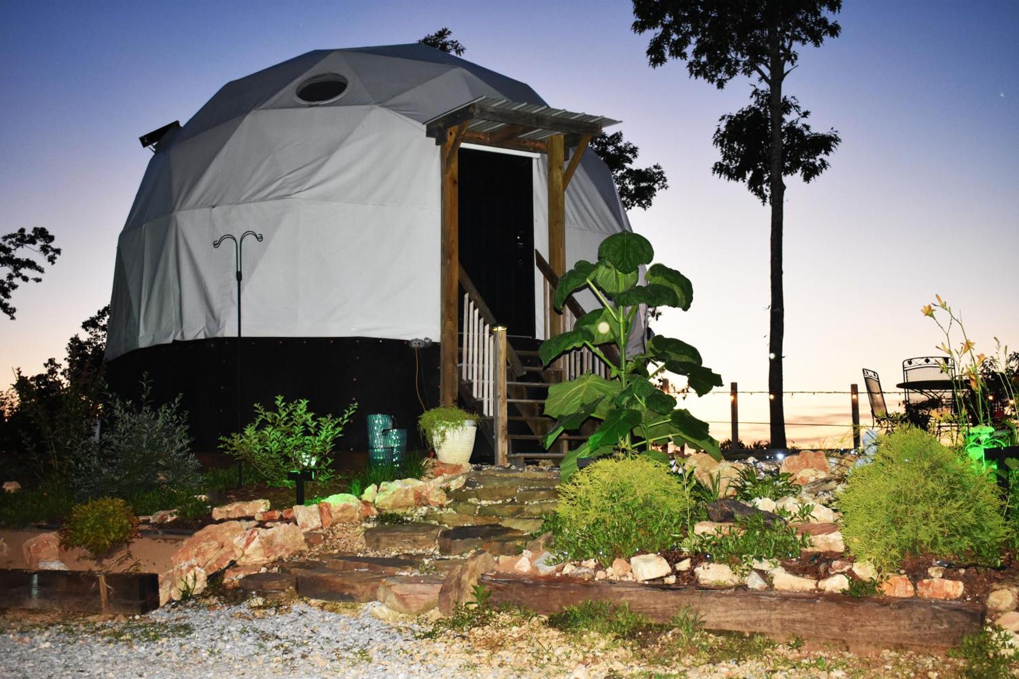 Готель Waterfront Luxury Glamping Dome Rogersville Екстер'єр фото